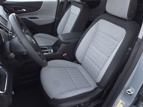 Used 2022 Chevrolet Equinox LT image 10