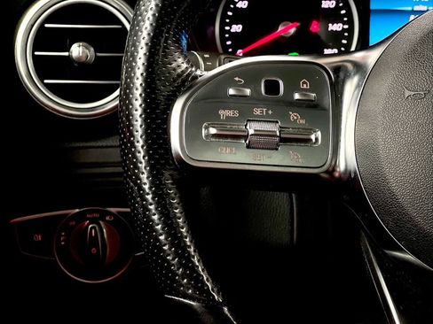 Used 2020 Mercedes-Benz GLC 300 4MATIC image 44