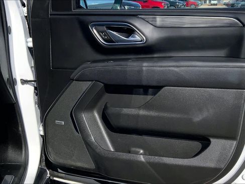 Used 2024 GMC Yukon SLT image 22