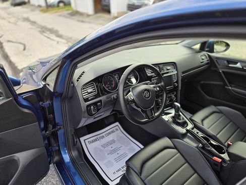 Used 2017 Volkswagen Golf SEL image 24