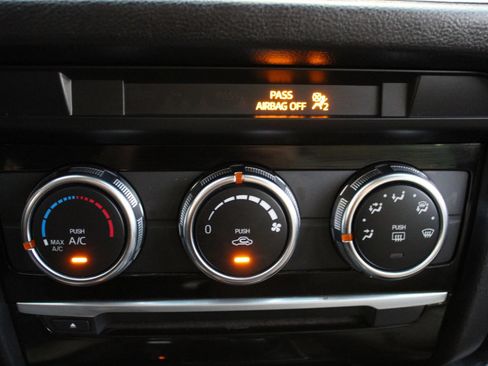 Used 2017 MAZDA MAZDA6 Sport FWD image 21
