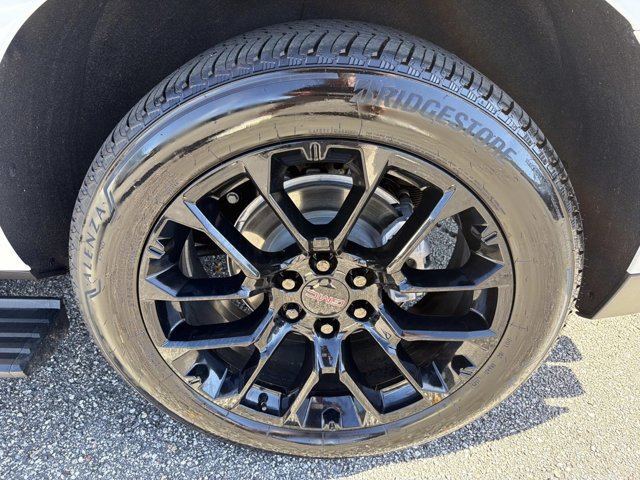 Used 2026 GMC Yukon XL AT4 Ultimate w/ LPO, Floor Liner Package AWD/4WD image 36