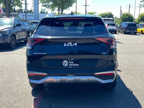 Used 2023 Kia Sportage EX AWD/4WD image 6