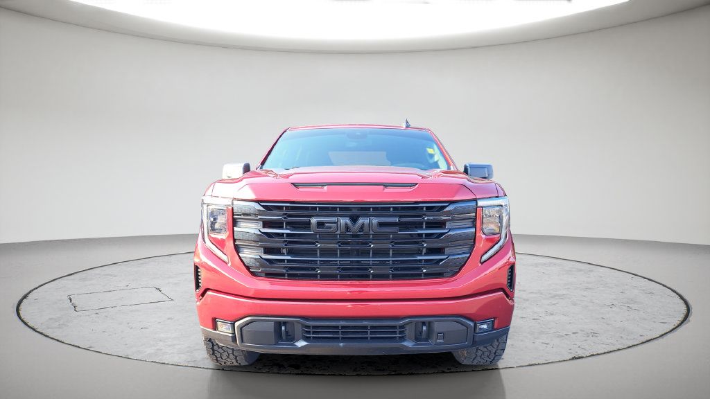 Used 2024 GMC Sierra 1500 Elevation AWD/4WD image 2