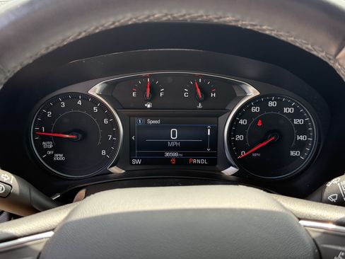Used 2024 Chevrolet Equinox LT FWD image 19