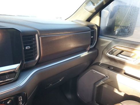 Used 2024 Chevrolet Silverado 2500 High Country w/ High Country Premium Package image 26