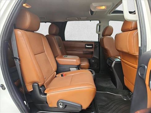 Used 2016 Toyota Sequoia Platinum AWD/4WD image 23