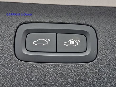 Certified 2023 Volvo XC90 B6 Plus AWD/4WD image 32