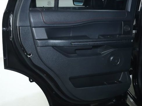Used 2022 Ford Expedition Limited image 26
