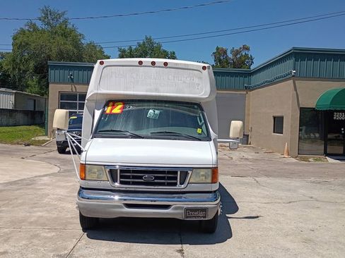 Used 2003 Ford E-450 and Econoline 450 image 12