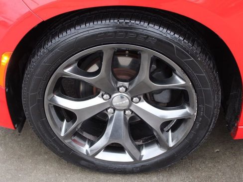 Used 2015 Dodge Charger SXT image 9