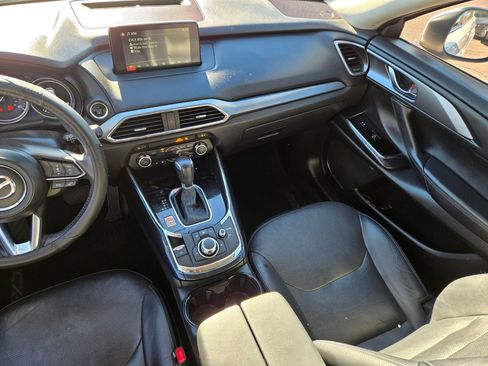 Used 2018 MAZDA CX-9 Touring w/ Touring Premium Package image 8