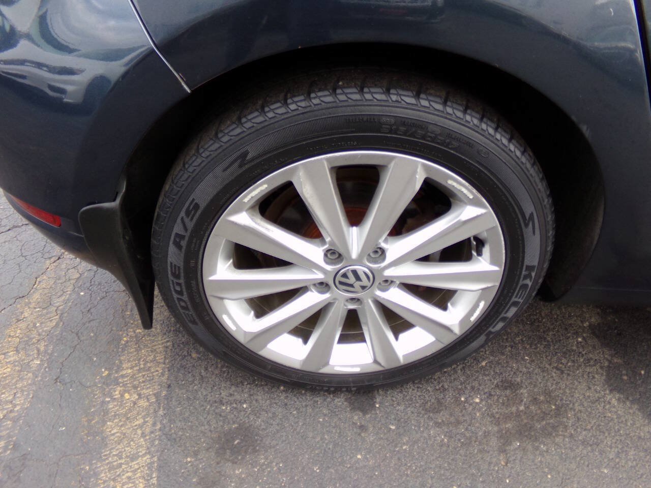 Used 2013 Volkswagen Golf TDI FWD image 19