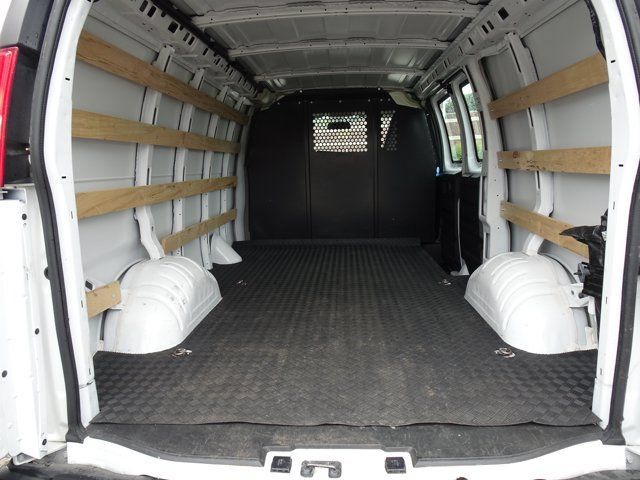 Used 2024 Chevrolet Express 2500 w/ Driver Convenience Package RWD image 24