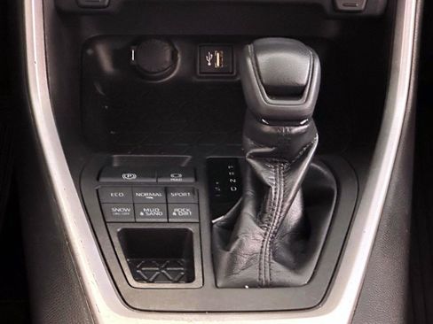 Certified 2023 Toyota RAV4 LE image 39