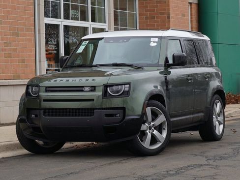 Used 2026 Land Rover Defender 110 X-Dynamic SE AWD/4WD image 1