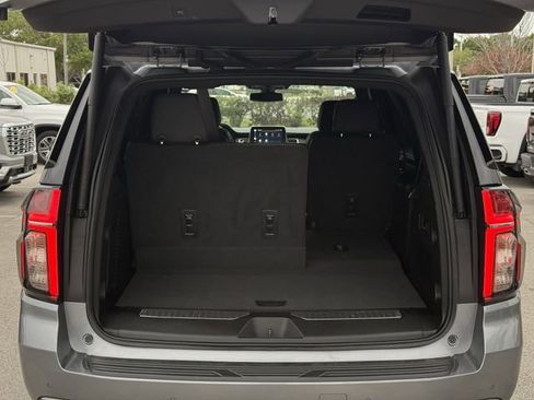 Used 2022 Chevrolet Tahoe Z71 w/ Z71 Off-Road Package image 13