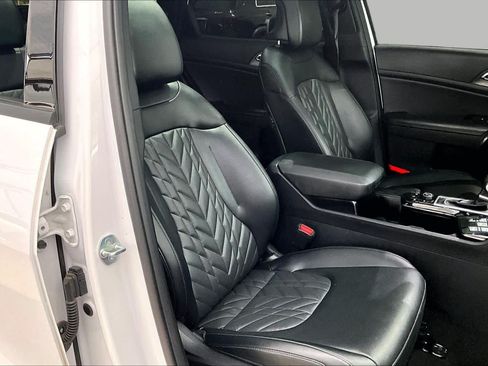 Used 2024 Kia Sportage X-Pro Prestige AWD/4WD image 9