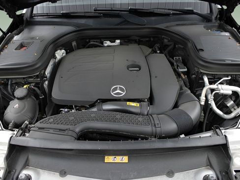Used 2021 Mercedes-Benz GLC 300 image 33