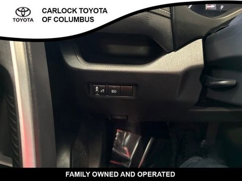 Used 2025 Toyota RAV4 XLE AWD/4WD image 25