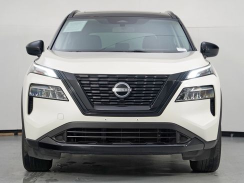 Used 2023 Nissan Rogue SV w/ SV Premium B Package image 6
