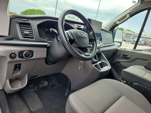 Used 2024 Ford Transit 350 XLT RWD image 29