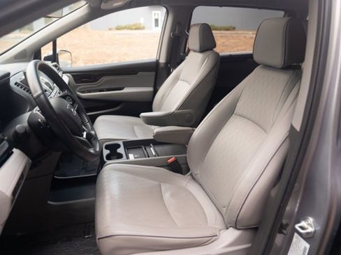 Used 2023 Honda Odyssey Elite image 36