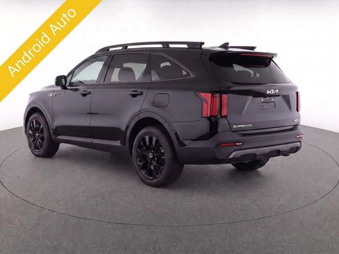 Certified 2023 Kia Sorento S w/ Panoramic Sunroof Package AWD/4WD image 4