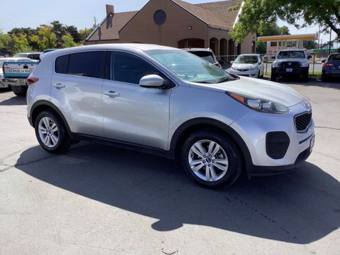 Used 2019 Kia Sportage LX image 6