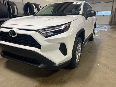Used 2023 Toyota RAV4 LE image 3