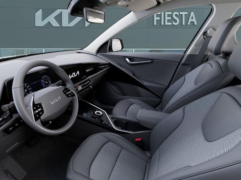 New 2026 Kia Niro Wind FWD image 17