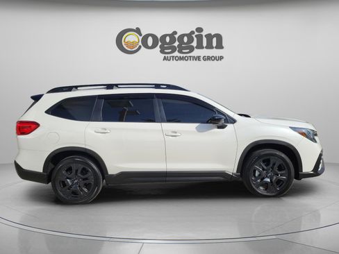 Used 2025 Subaru Ascent Onyx Edition AWD/4WD image 4