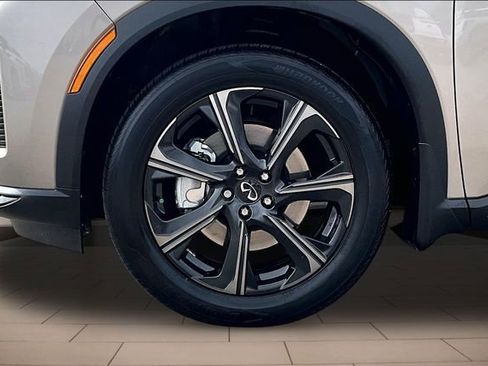 Used 2026 INFINITI QX60 Autograph w/ Dark Cargo Package AWD/4WD image 9