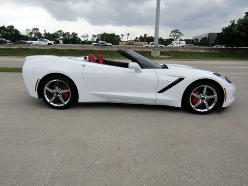 Used 2014 Chevrolet Corvette Stingray Convertible w/ 3LT Preferred Equipment Group image 3