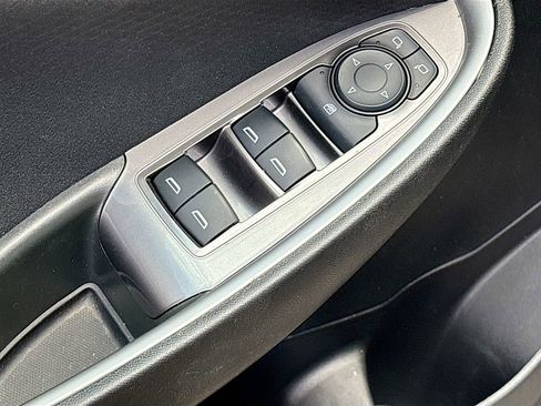 Used 2025 Chevrolet Malibu RS FWD image 18