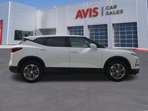 Used 2025 Chevrolet Blazer LT AWD/4WD image 5