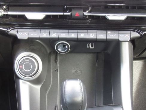 Used 2024 Alfa Romeo Tonale Ti AWD/4WD image 30