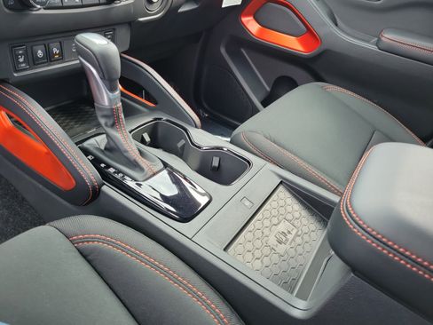 Used 2025 Nissan Frontier PRO-4X w/ Pro Convenience Package image 29