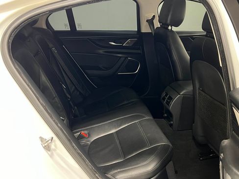 Used 2020 Jaguar XE S RWD image 32