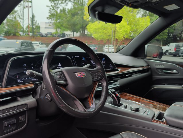 Used 2021 Cadillac Escalade Premium Luxury w/ Performance Package AWD/4WD image 9