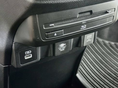 Used 2022 Honda Odyssey Touring image 36