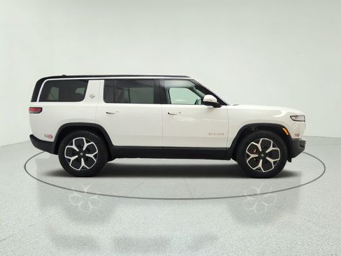 Used 2024 Rivian R1S Adventure AWD/4WD image 4