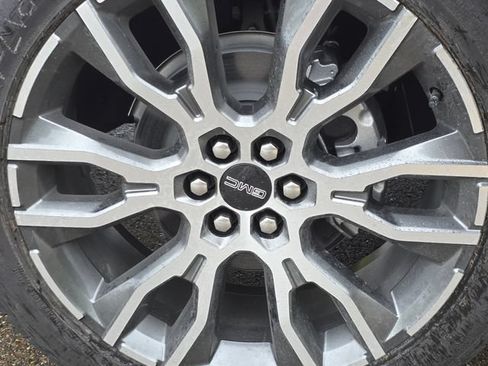 New 2026 GMC Acadia Denali Ultimate AWD/4WD image 11