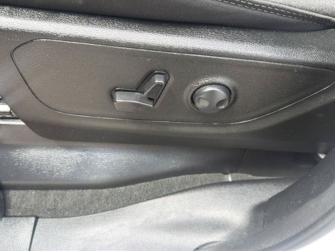Used 2023 RAM 1500 Big Horn AWD/4WD image 14