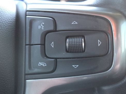 Used 2021 Chevrolet Silverado 1500 LT image 30