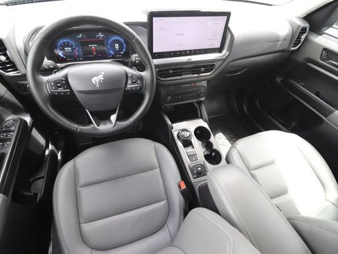 Used 2025 Ford Bronco Sport Badlands AWD/4WD image 4