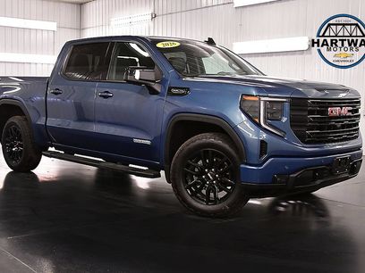 Used 2026 GMC Sierra 1500 Elevation w/ Elevation Premium Package