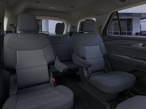 New 2026 Ford Explorer Active RWD image 12