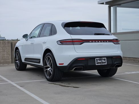 Certified 2026 Porsche Macan AWD/4WD image 3