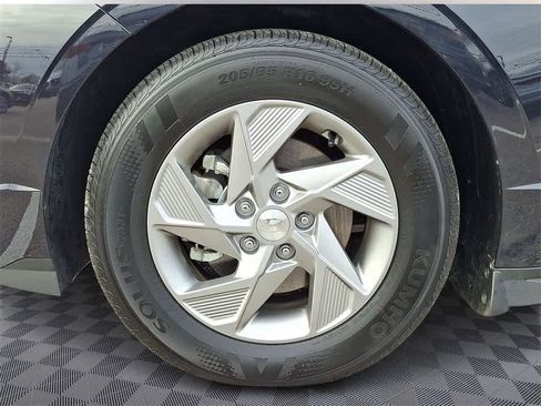 Certified 2025 Hyundai Sonata SE image 8